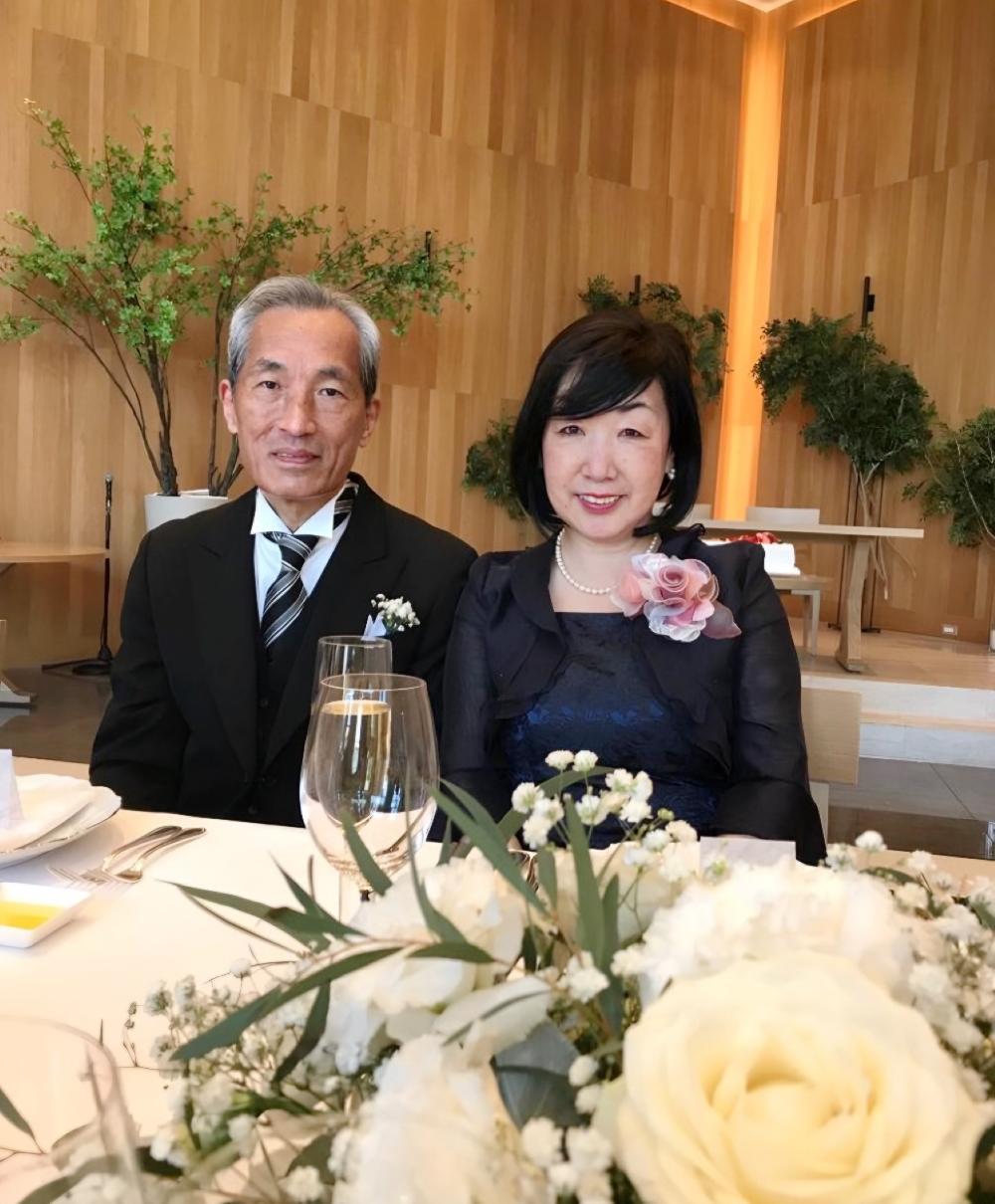 ネイビーのマザーズドレス／クレアローズ