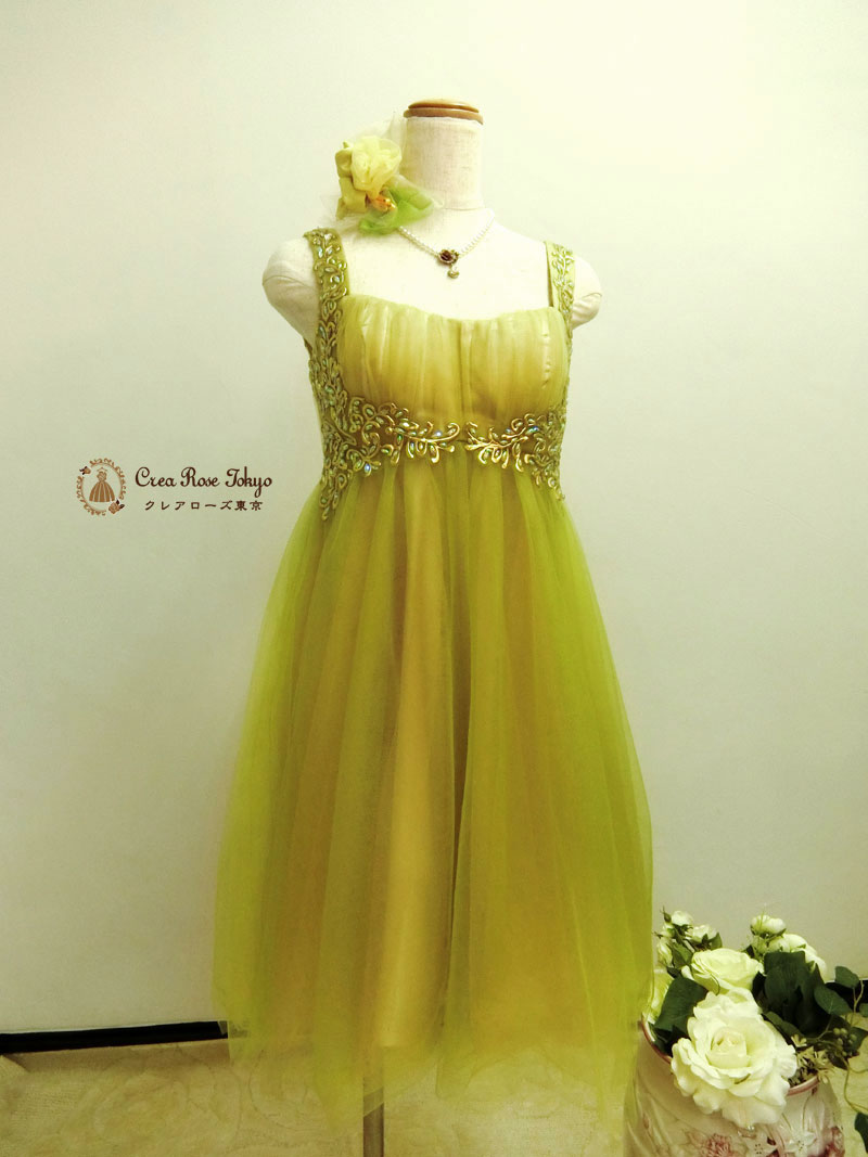 [モナリーフ]幻想的なチュールのドレス