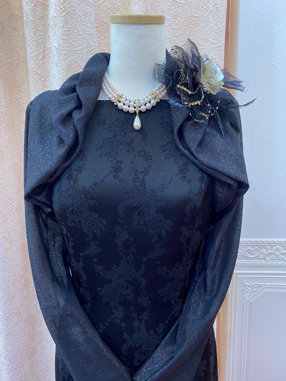 横浜元町　マーメイドラインが綺麗なブラックロングドレスとボレロ【シャマーラブラックドレス＋アガーテクリステルボレロ】シックに黒いドレスをお求めの方におすすめのマザードレス　その他パーティにも