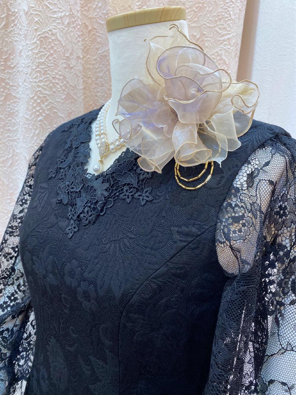 オリジナル正礼装　華やかな袖のラインがお洒落なお母様に人気【ロジュマンアシュレイドレス】40～60代レディの結婚式や華やかなパーティーに。背が低い方のロングドレス。