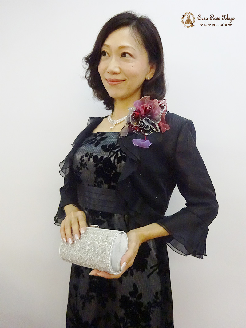 【フルール・ウェンディードレス】背中のリボンがアクセント　お母さまに