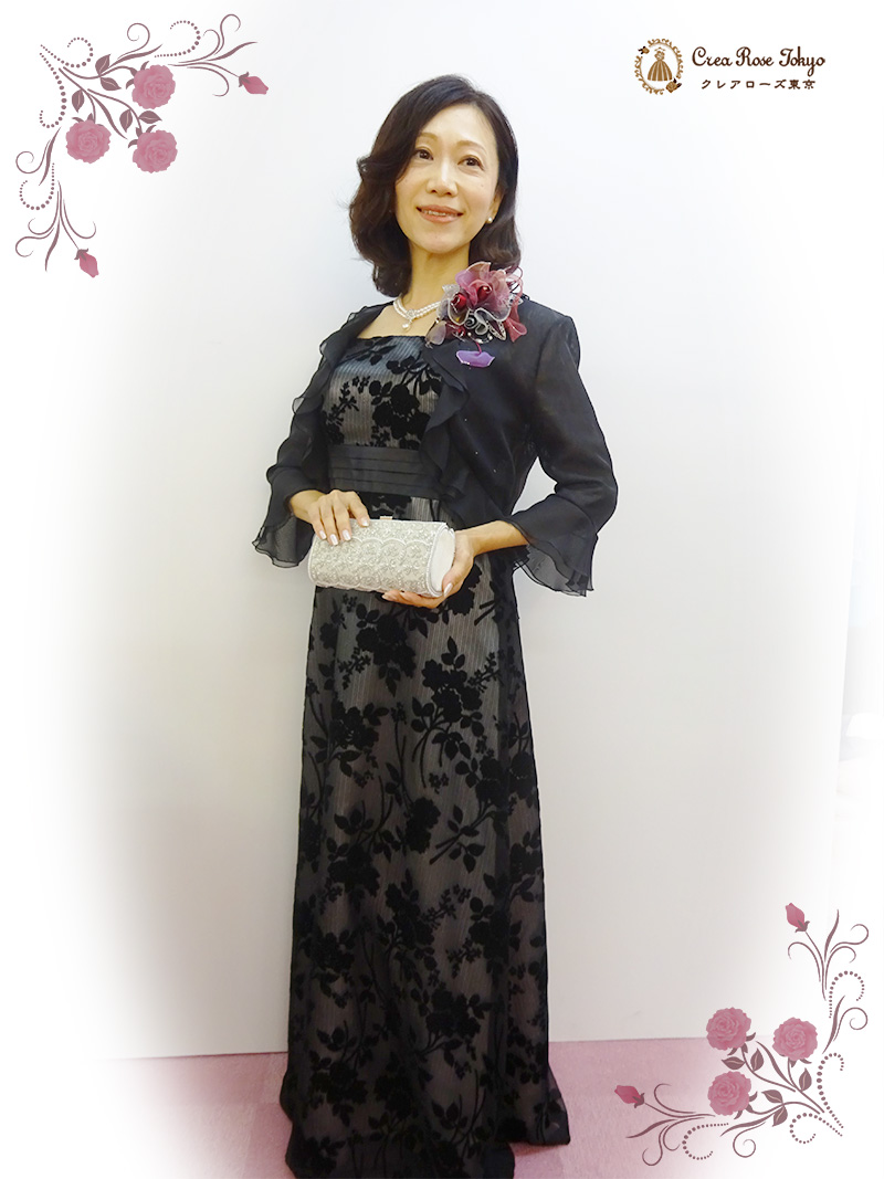 【フルール・ウェンディードレス】背中のリボンがアクセント　お母さまに