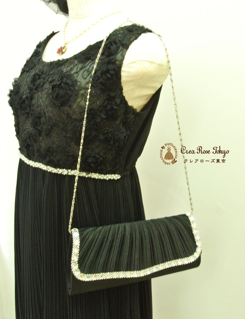 [メイベル]プリーツのブラック清楚ドレス　中学生の発表会にも