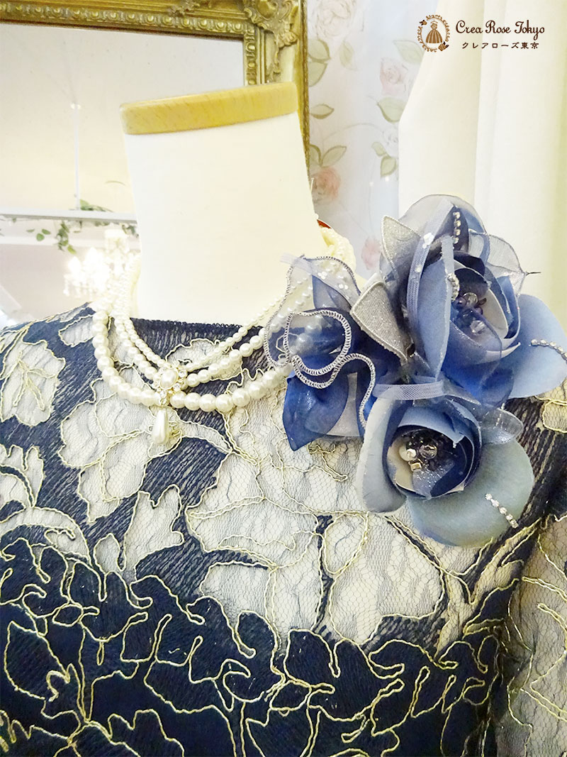 上質！11号（L）ゴールドの刺繍が華やかな【アンドリュードレス】マザーズドレス