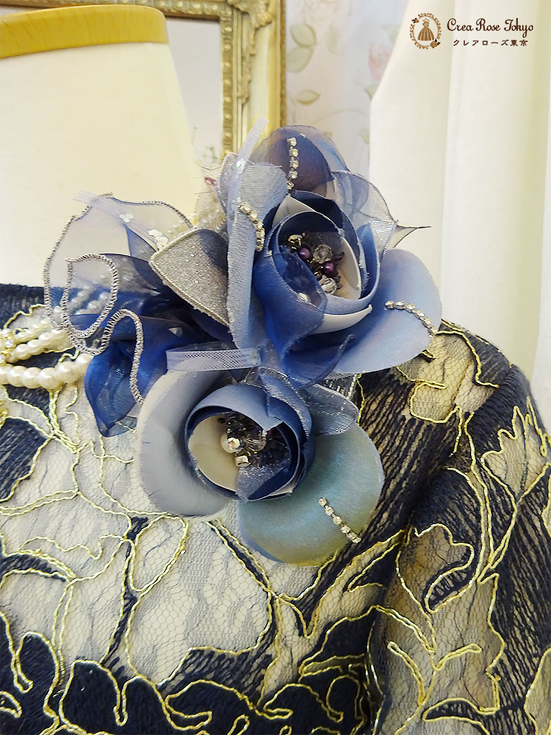 上質！11号（L）ゴールドの刺繍が華やかな【アンドリュードレス】マザーズドレス