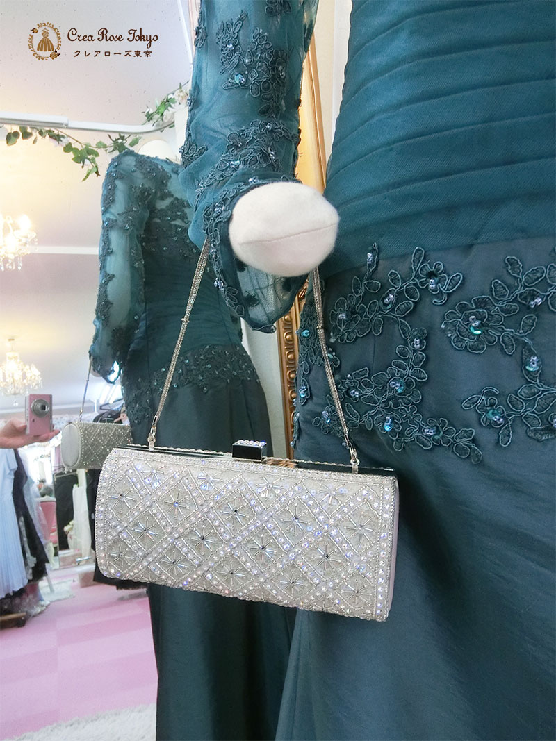 夏の結婚式に映える鮮やかなグリーン色の正礼装【ルイ・フィリップ】華を添える、オリジナルマザーズドレス