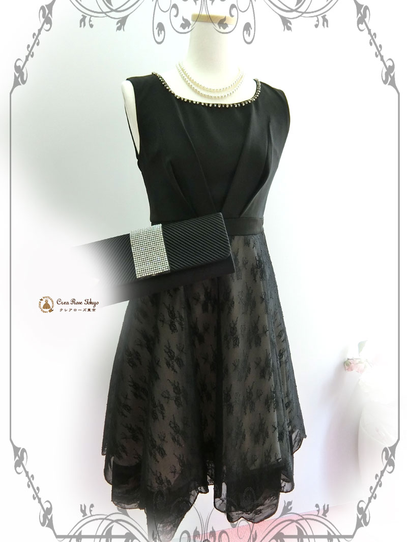 [ピアージュブラック]ブラックレースの清楚ドレス