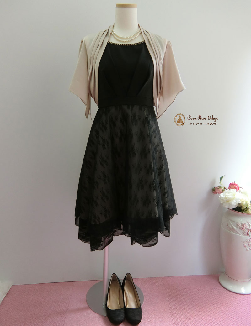 [ピアージュブラック]ブラックレースの清楚ドレス