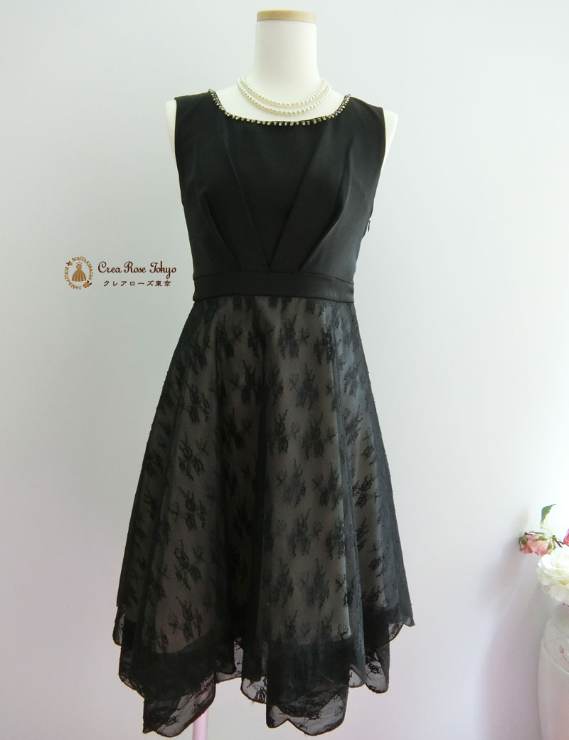 [ピアージュブラック]ブラックレースの清楚ドレス