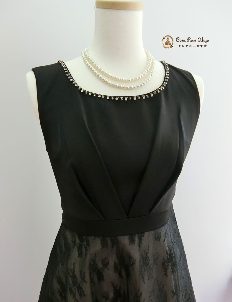 [ピアージュブラック]ブラックレースの清楚ドレス