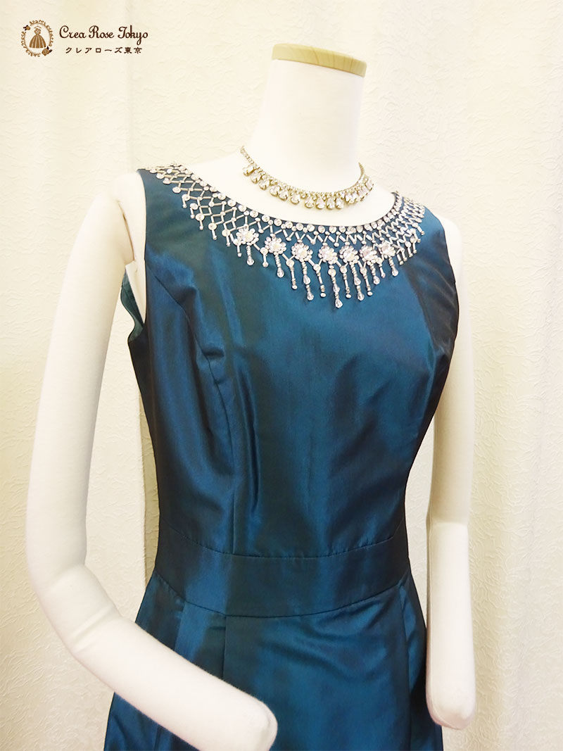 浅草本店　舞台映え！艶やかなブルーグリーンドレス【リンベル】ミセスの発表会におすすめ