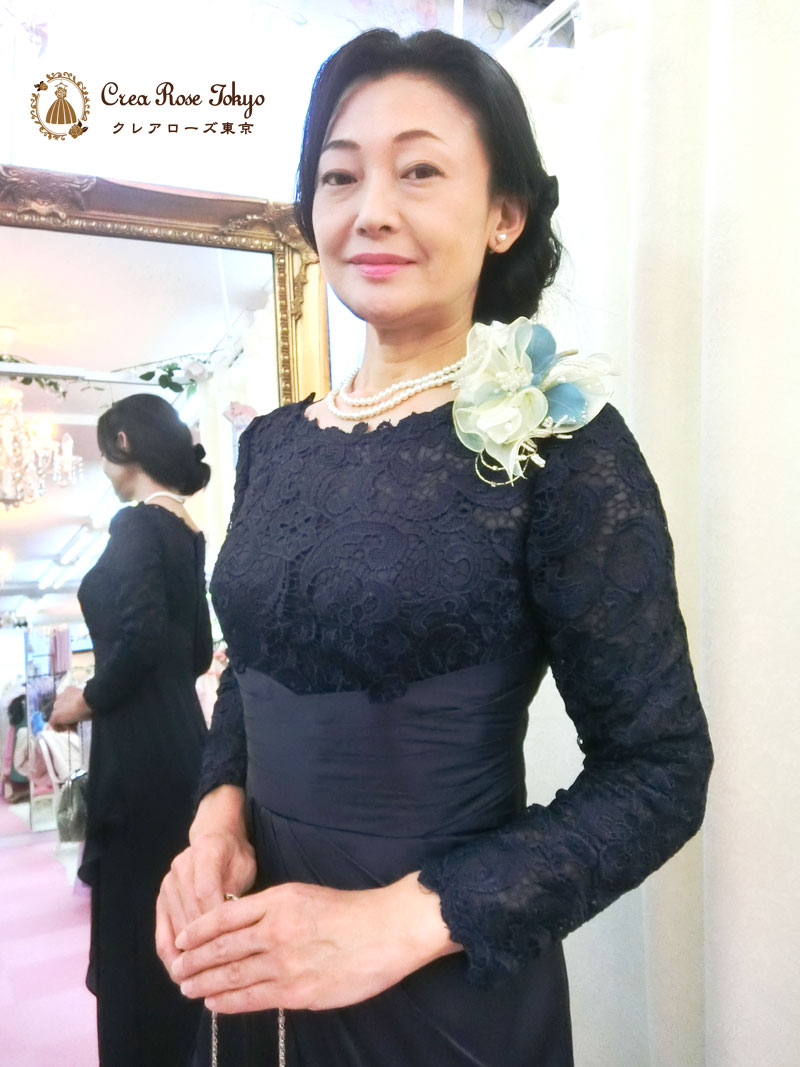 [アザレアドレス]Mサイズのお母さまに人気のネイビー！レースの袖が上品なマーメイドサテンドレス