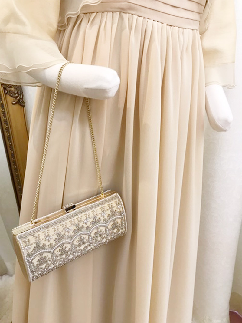 華やかなお母様に！肌馴染みの良いクリームカラーコーディネート2点セット！【ヨハンナ・クリスティドレス＋ベージュミアジャケット】マザーズドレス