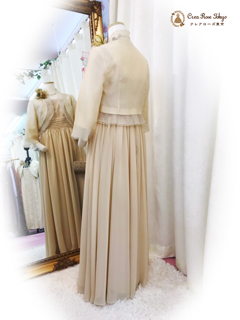 華やかなお母様に！肌馴染みの良いクリームカラーコーディネート2点セット！【ヨハンナ・クリスティドレス＋ベージュミアジャケット】マザーズドレス