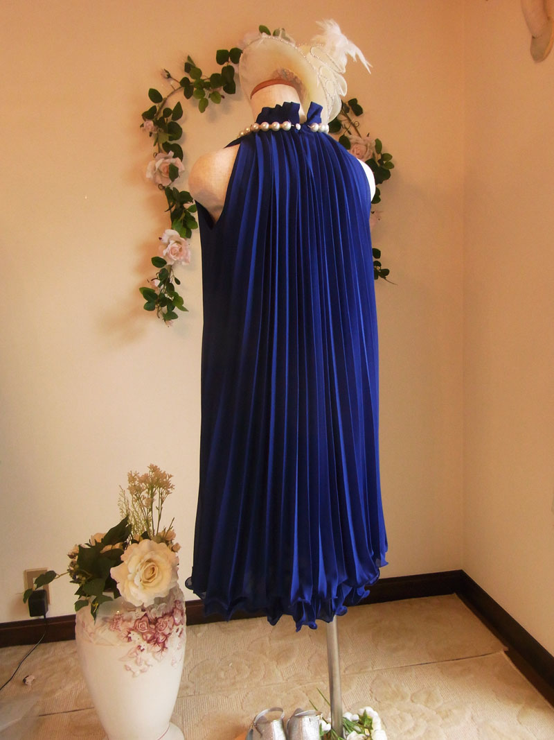 [ロイヤルブルームーン]プリーツ加工のパーティードレス　5～11号