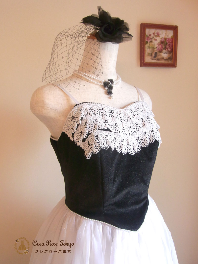 [ダリー]ベルベットとホワイトオーガンジーのロングドレス　９号サイズ