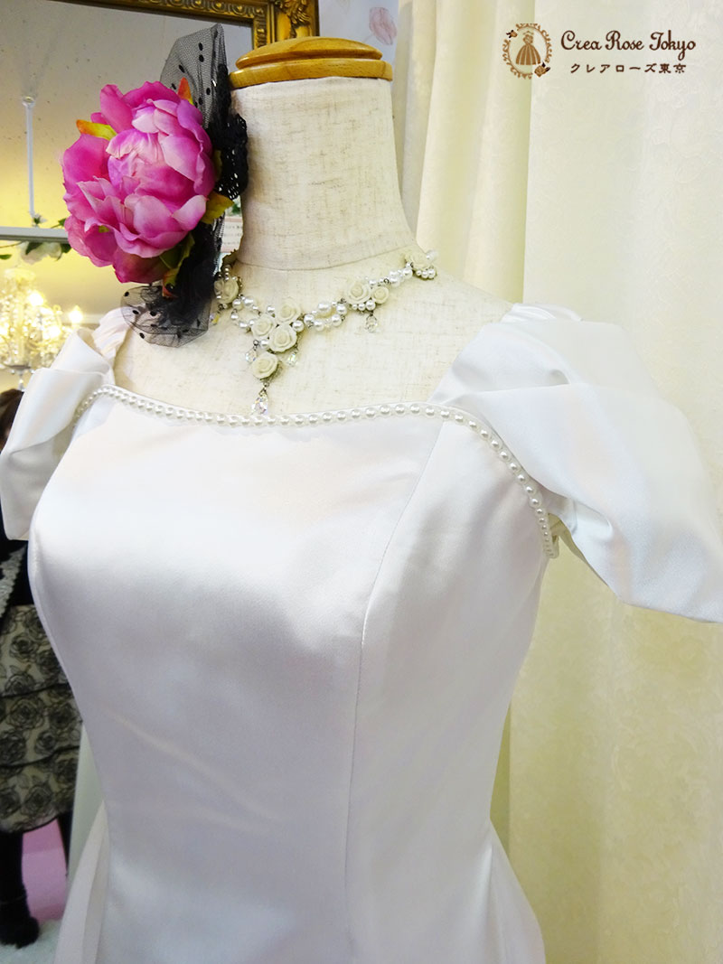 艶やかサテン生地のホワイトロングドレス【マリアレーベルドレス】発表会・演奏会に