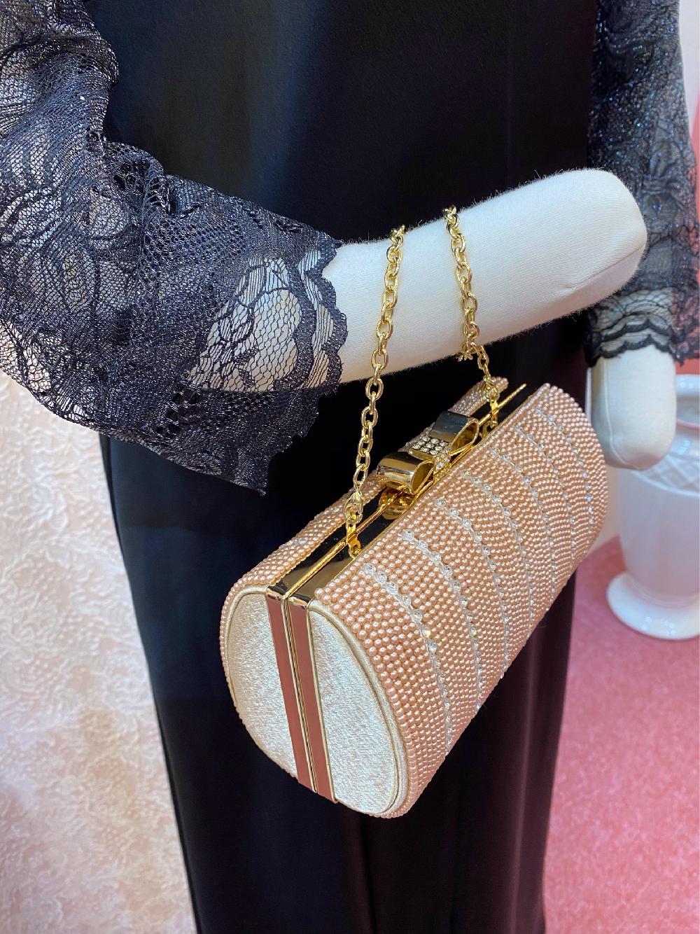 大人可愛いフォーマルバッグ【パールリボンピンクバッグ】可愛いピンクで装いのアクセントに